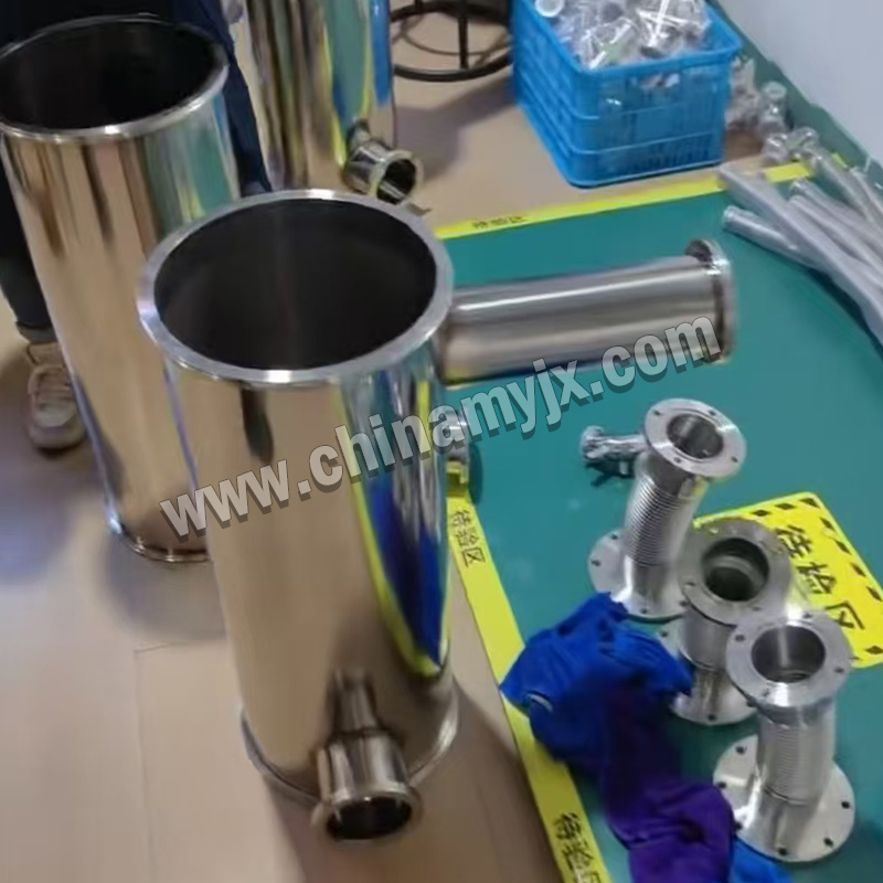 Custom Stainless Steel Vertical Sanitary Filter Housing Multi-Port Vacuum Buffer Tank