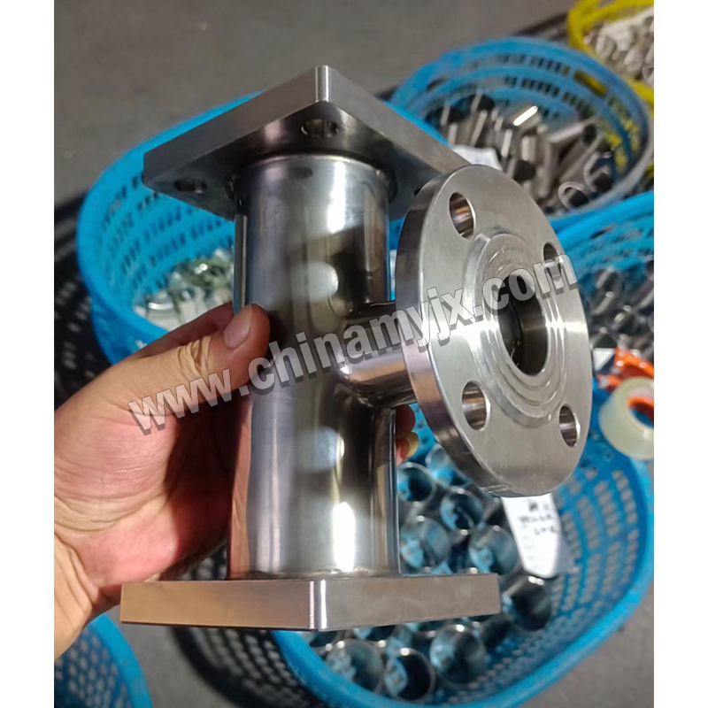 Custom Stainless Steel Flanged Tee with Square & Round Flanges for Industrial Pipeline Branching