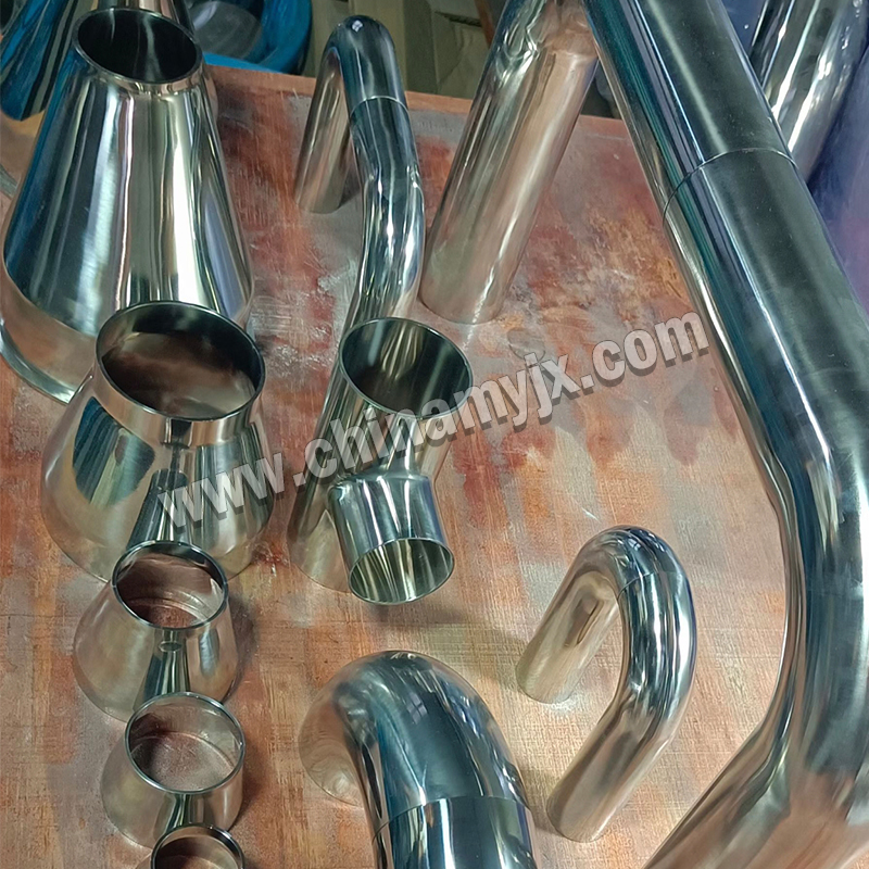 Custom 304 Pipe Fittings: Reducers, Elbows, and Tees