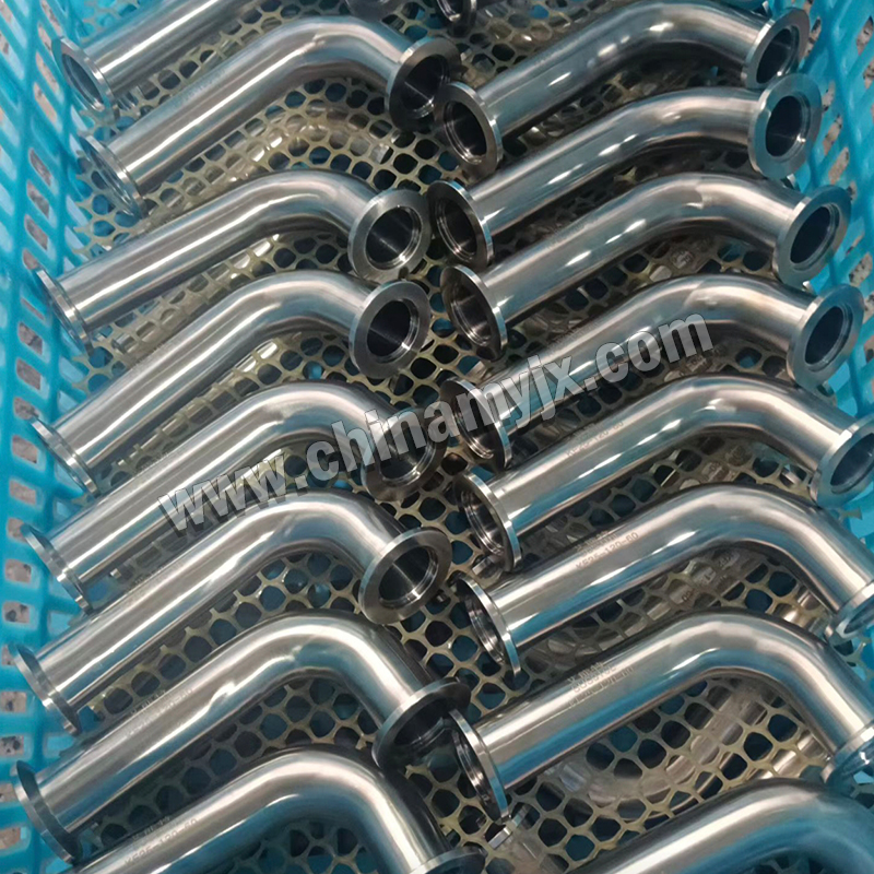 Vacuum 90° Elbow with Tri-Clamp/KF Connection